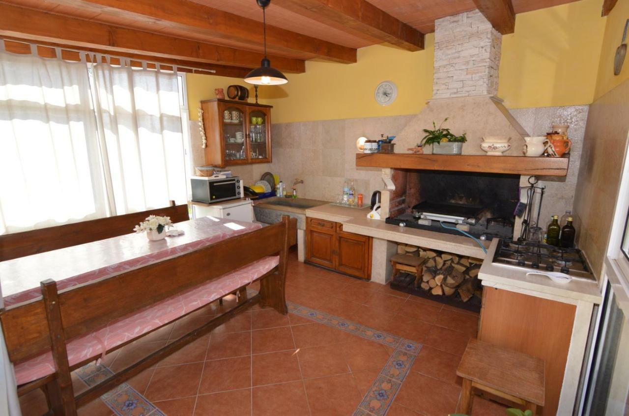 פורץ Apartmani Dekovic Materada מראה חיצוני תמונה